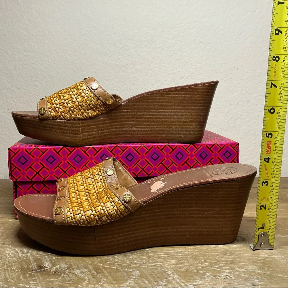 Tory Burch Straw and Leather Wedge Sandal Size 10.5